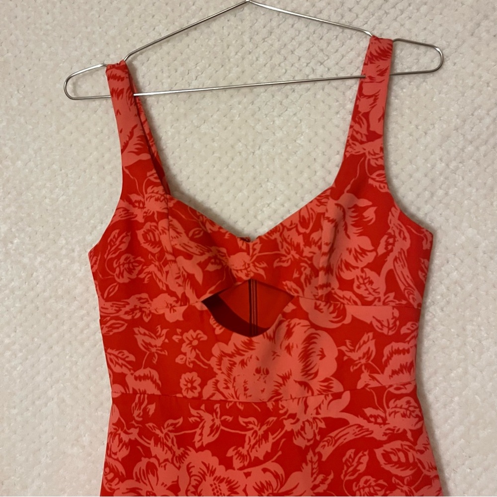 BCBGMaxAzria Floral Cutout Mini Dress Red Combo Sleeveless Peplum Hem Sz 2 NWT - Picture 4 of 12